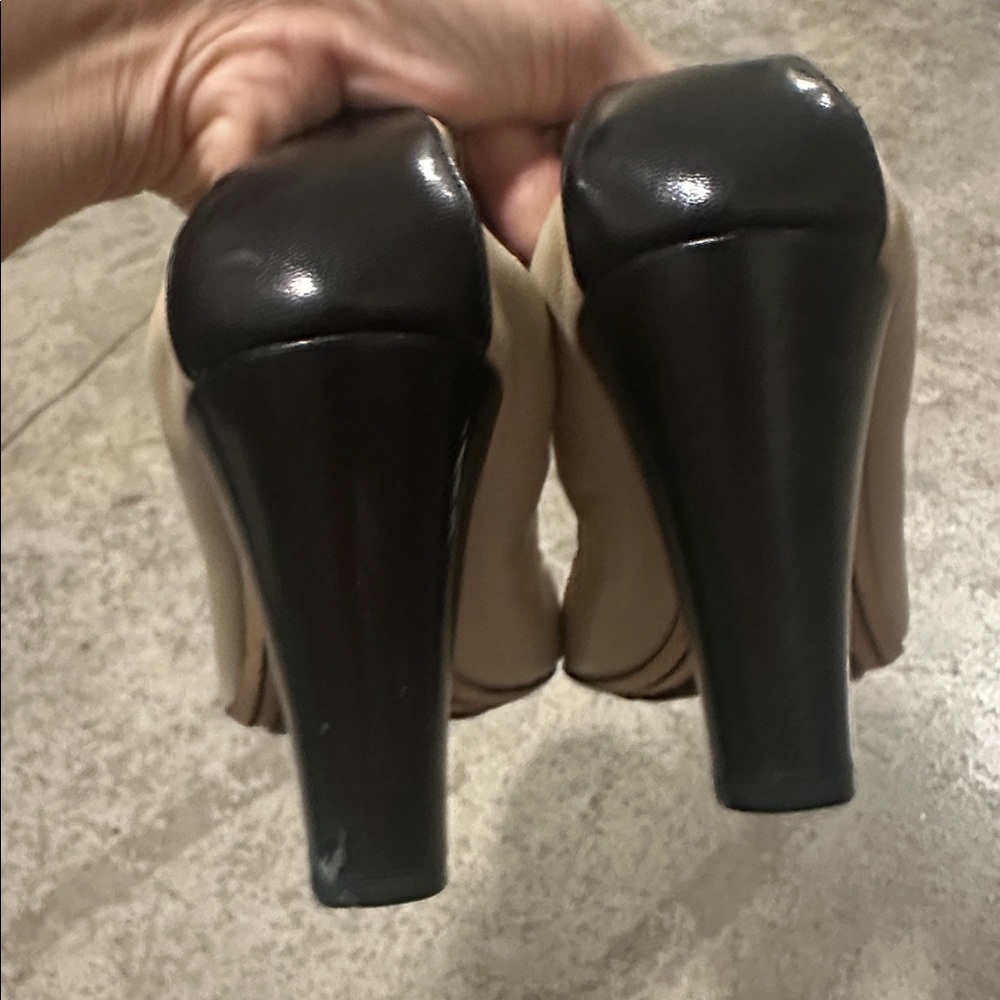 Chanel Heels - Picture 4 of 8